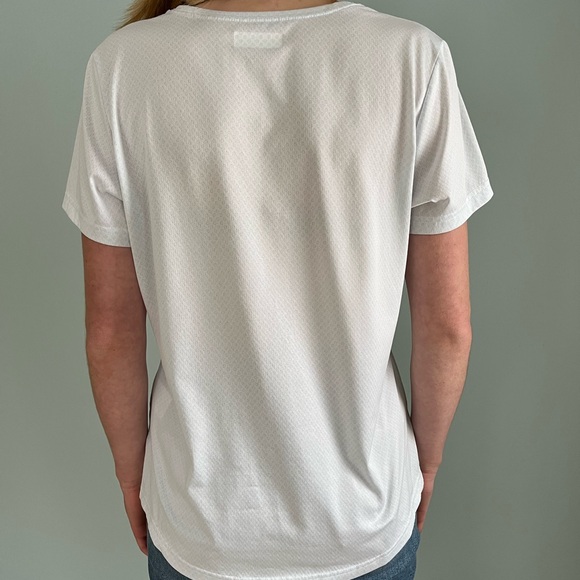 Columbia activewear t-shirt, size M - Picture 2 of 8